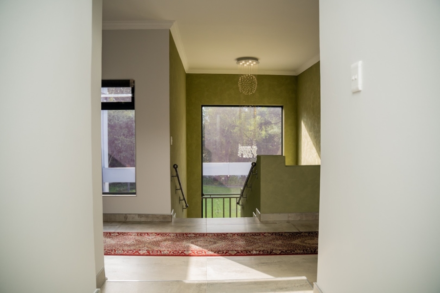 6 Bedroom Property for Sale in Wilkoppies North West